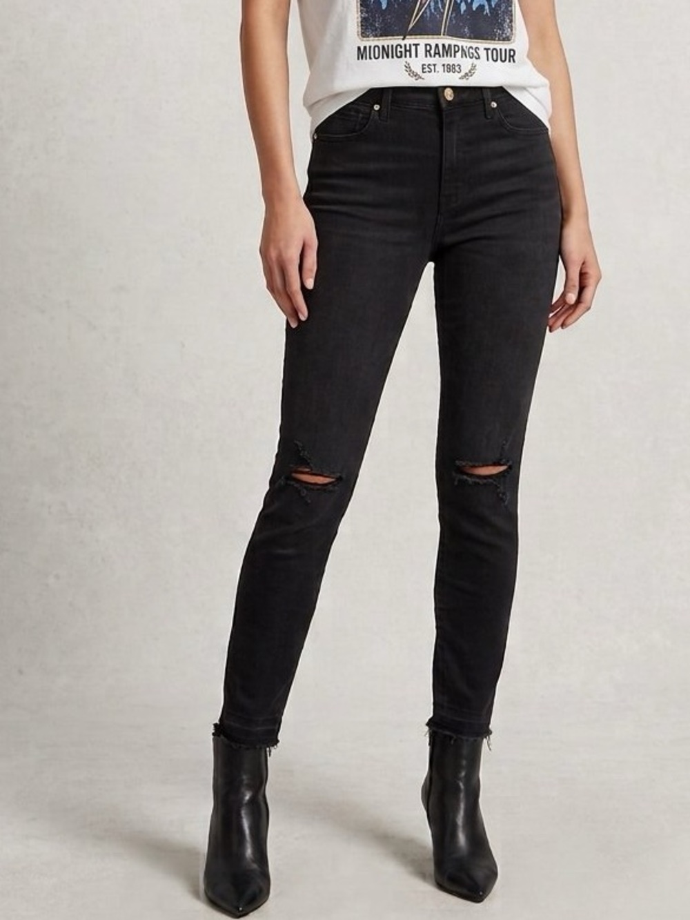 WHBM Slim Black Distressed Women's Skinny Jeans • Size 8 • EUC